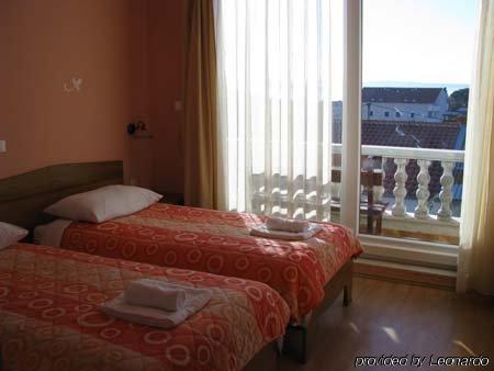 Villa Cezar Kaštel Lukšić Pokój zdjęcie