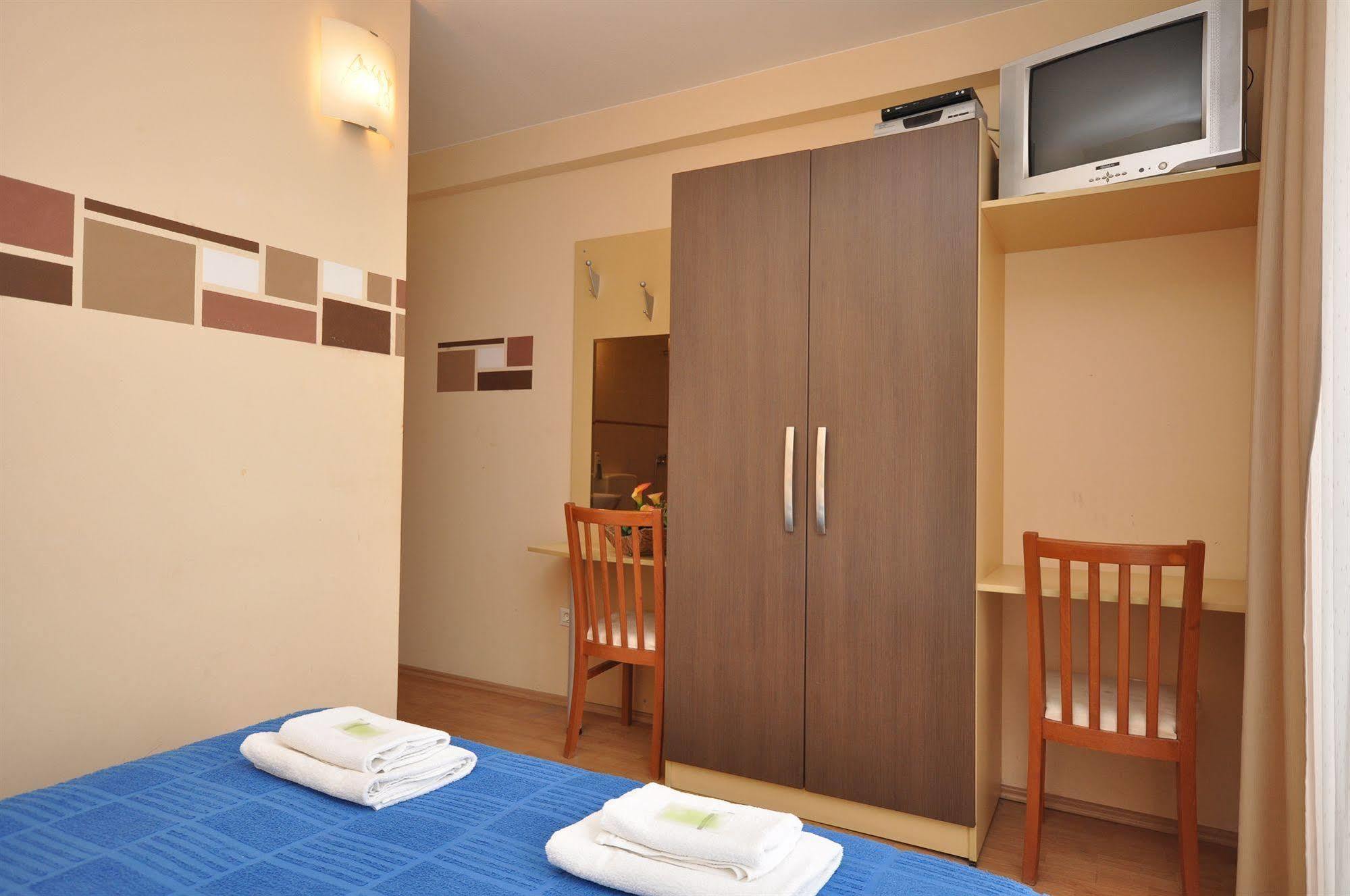 Villa Cezar Kaštel Lukšić Zewnętrze zdjęcie